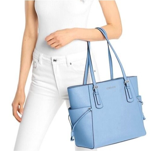 New Michael Kors Voyager Large Saffiano Leather Tote Bag Light Sky - Picture 3 of 4